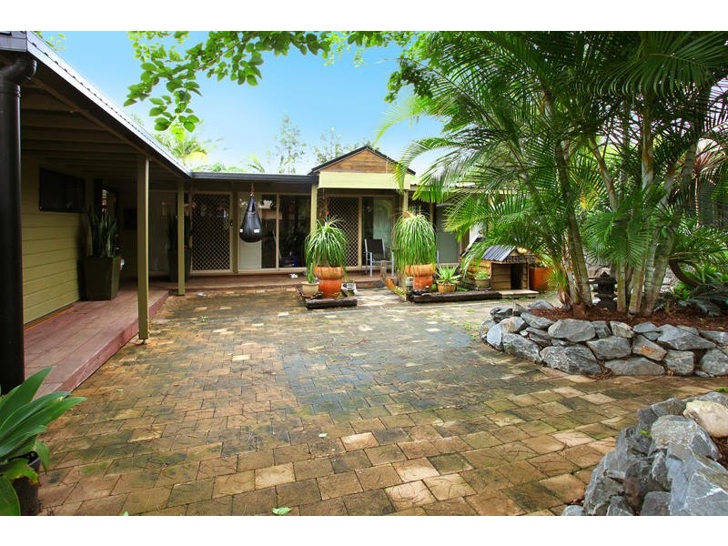 6 Bundgee Court, Mudgeeraba QLD 4213