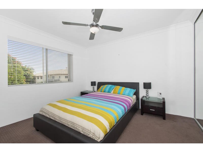 @/ 19 Burleigh Street, Burleigh Heads QLD 4220