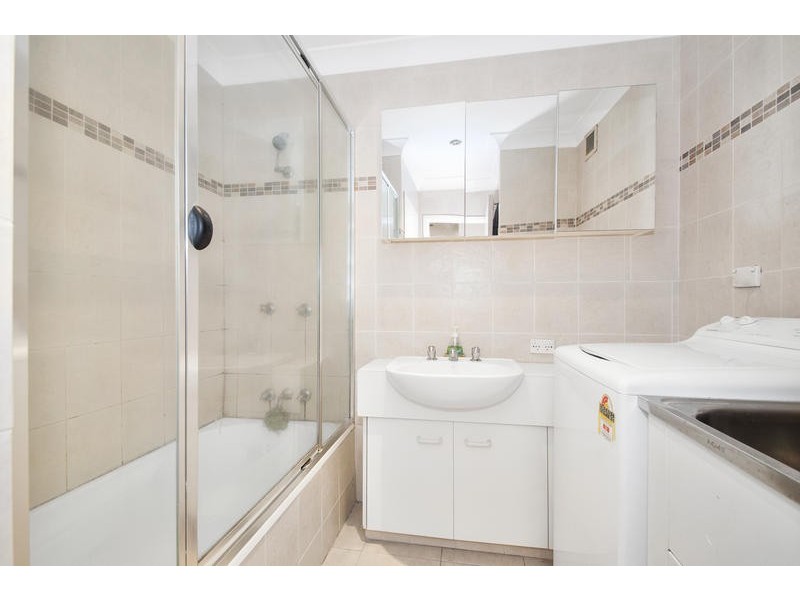 @/ 19 Burleigh Street, Burleigh Heads QLD 4220