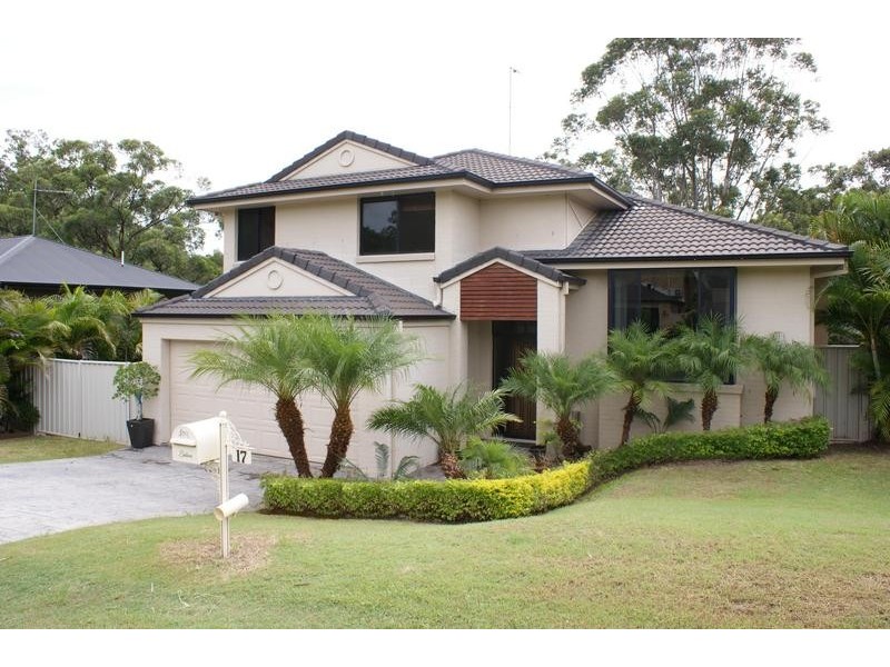 17 Callicarpa Street, Reedy Creek QLD 4227