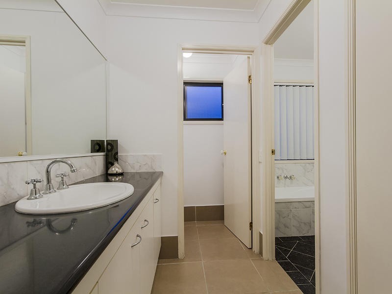 16 Camphor Wood Court, Robina QLD 4226