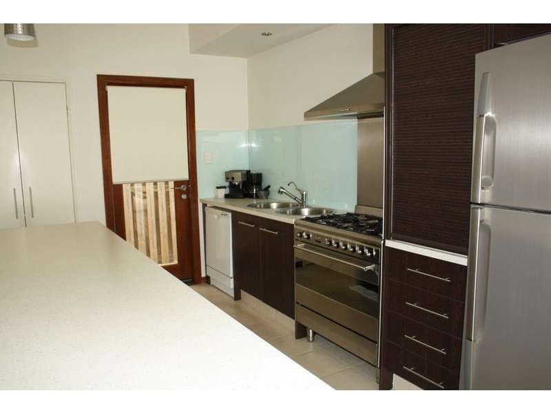 3 Campelles Avenue, Varsity Lakes QLD 4227