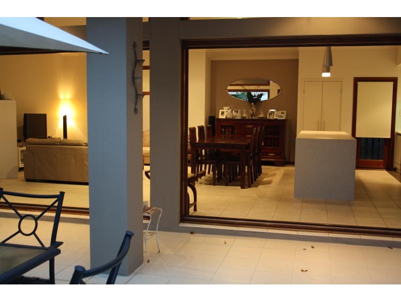 3 Campelles Avenue, Varsity Lakes QLD 4227