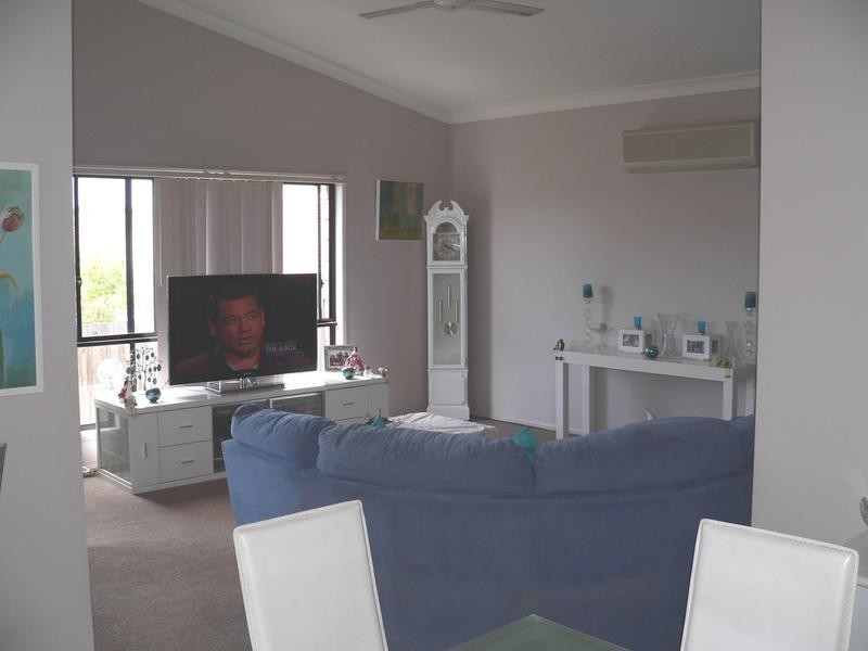 39 Campelles Avenue, Varsity Lakes QLD 4227