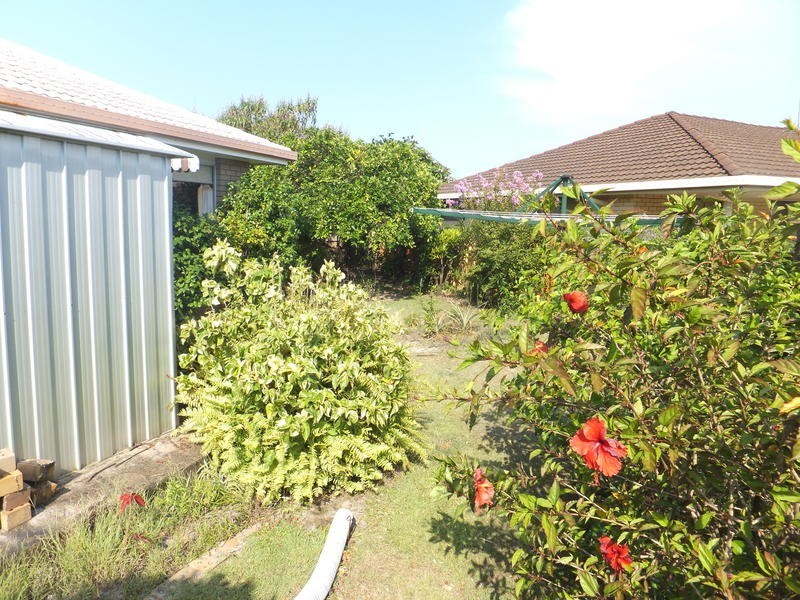 2/ 10 Cantwell  Court, Miami QLD 4220