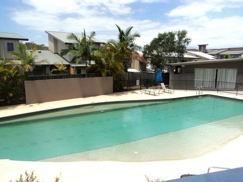 24/ 19 Carina Peak Drive, Varsity Lakes QLD 4227