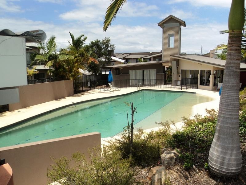 24/ 19 Carina Peak Drive, Varsity Lakes QLD 4227