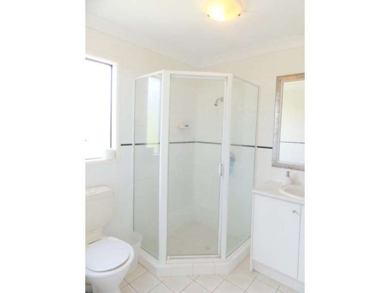 4 Carpentaria Court, Robina QLD 4226
