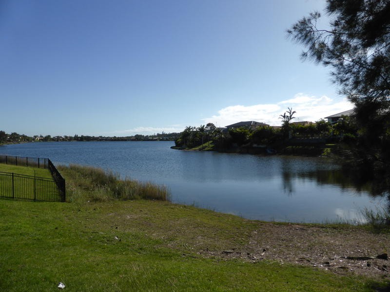 3/ 2 Cassowary Drive, Burleigh Waters QLD 4220