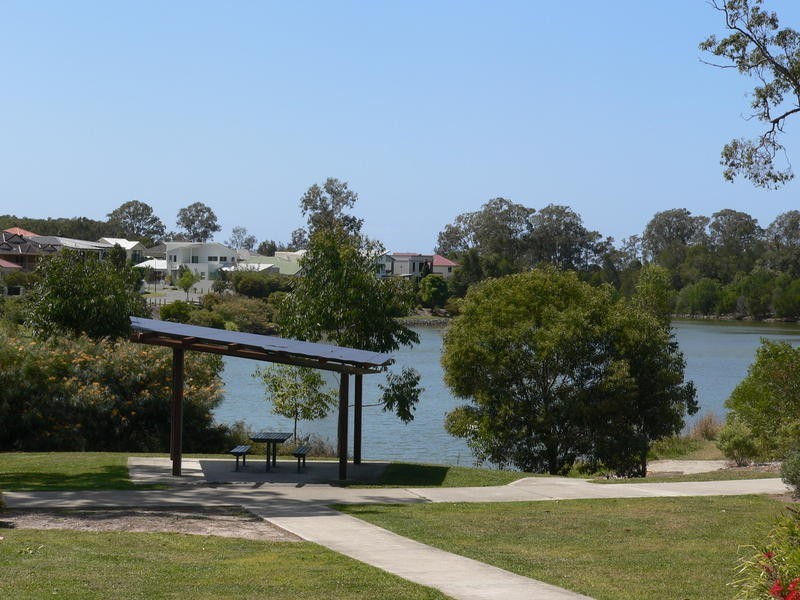 27 Castello Circuit, Varsity Lakes QLD 4227