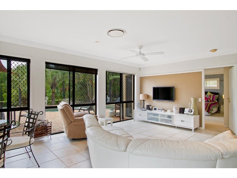 21 Cedarwood Crescent, Robina QLD 4226