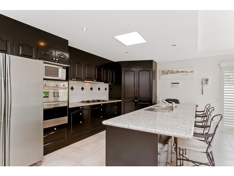 21 Cedarwood Crescent, Robina QLD 4226