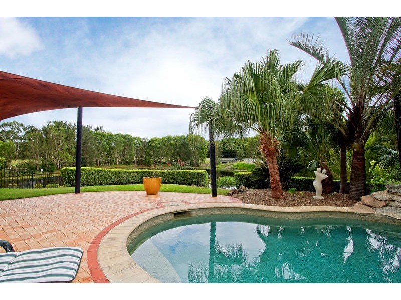 21 Cedarwood Crescent, Robina QLD 4226