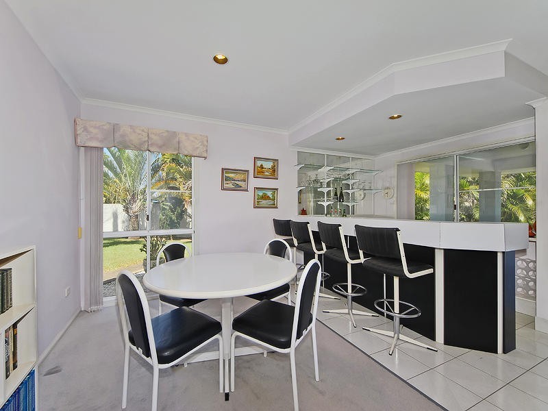 5 Cedros Place, Clear Island Waters QLD 4226