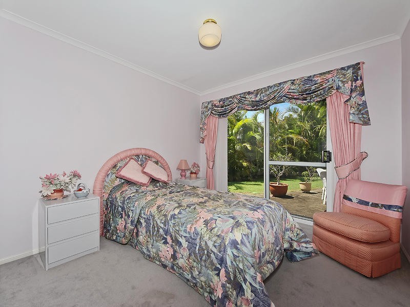 5 Cedros Place, Clear Island Waters QLD 4226