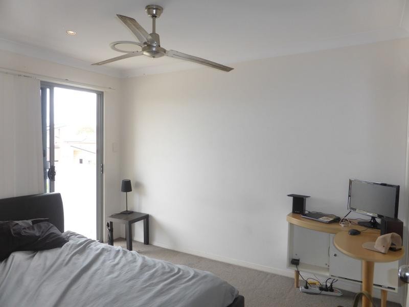 2/ 10 Cezaire Avenue, Varsity Lakes QLD 4227