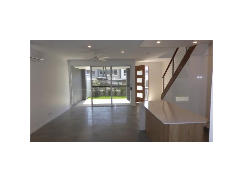 12 Evergreen View, Robina QLD 4226