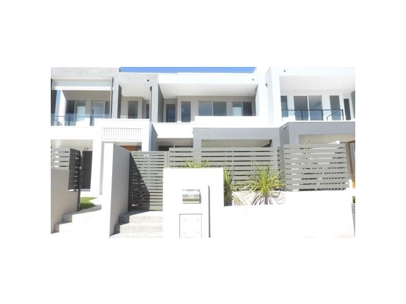 12 Evergreen View, Robina QLD 4226