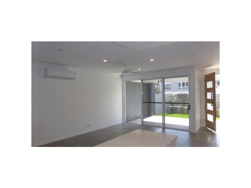 12 Evergreen View, Robina QLD 4226