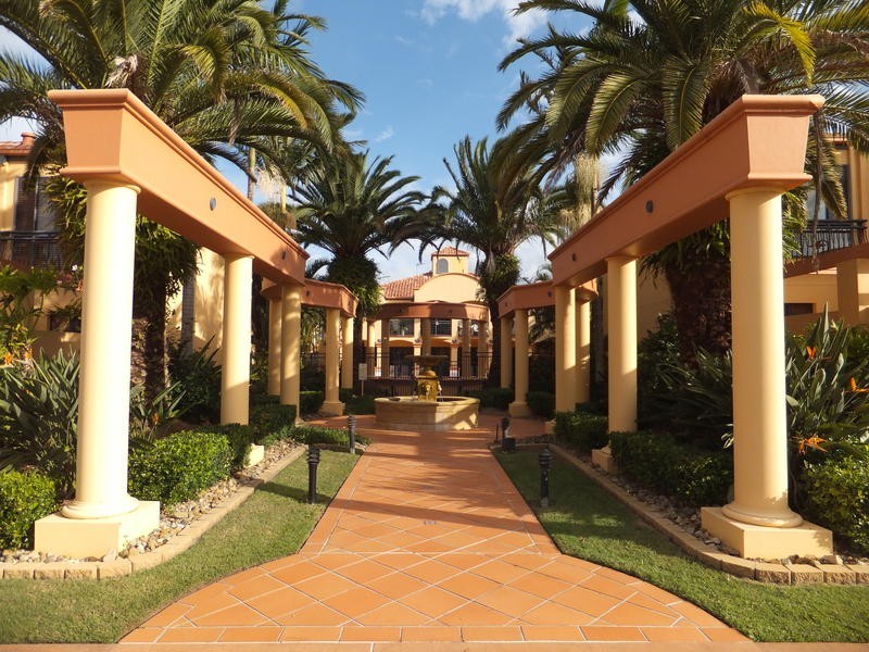 7/ 206 Cheltenham Drive, Robina QLD 4226