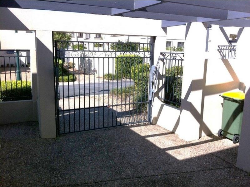 23/ 226 Cheltenham Drive, Robina QLD 4226