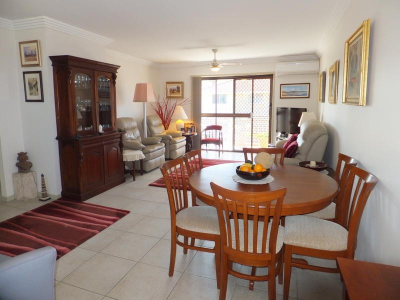 4/ 14 Christina Court, Mermaid Waters QLD 4218