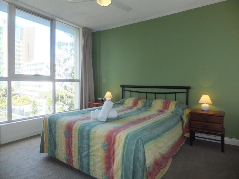 13/ 21 Clifford Street, Surfers Paradise QLD 4217