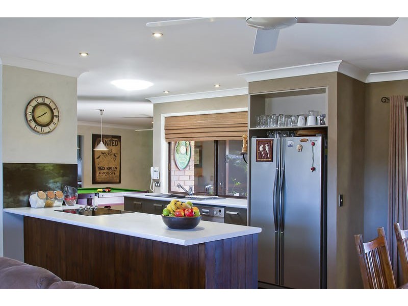 21 Coachwood Court, Burleigh Waters QLD 4220