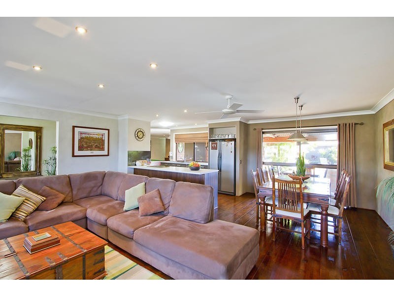 21 Coachwood Court, Burleigh Waters QLD 4220