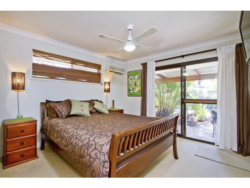 21 Coachwood Court, Burleigh Waters QLD 4220