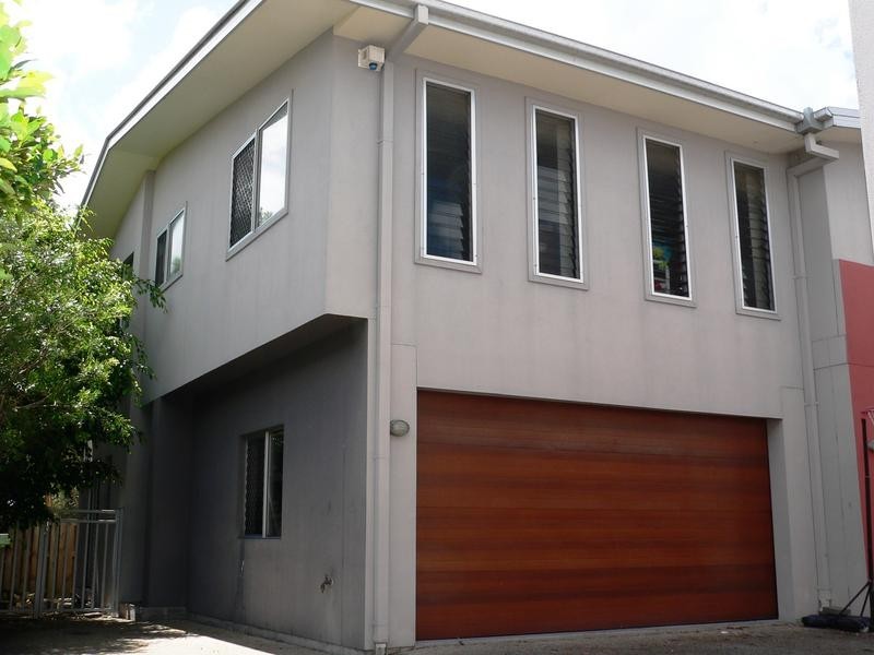 Varsity Lakes QLD 4227