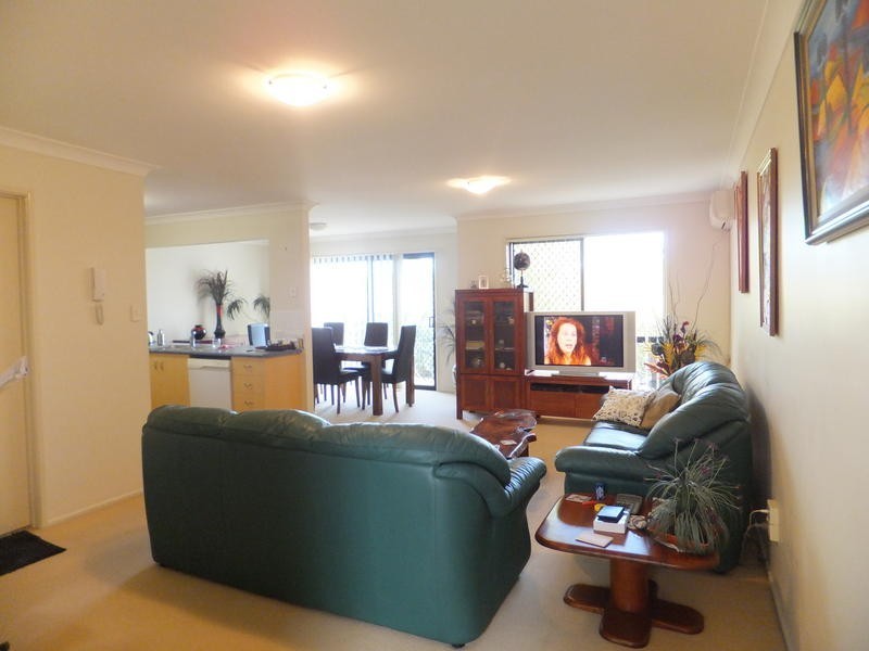 @/ 2 Concord Circuit, Robina QLD 4226