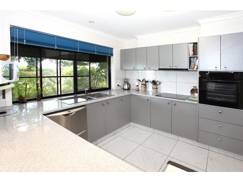 17 Convery Crescent, Highland Park QLD 4211