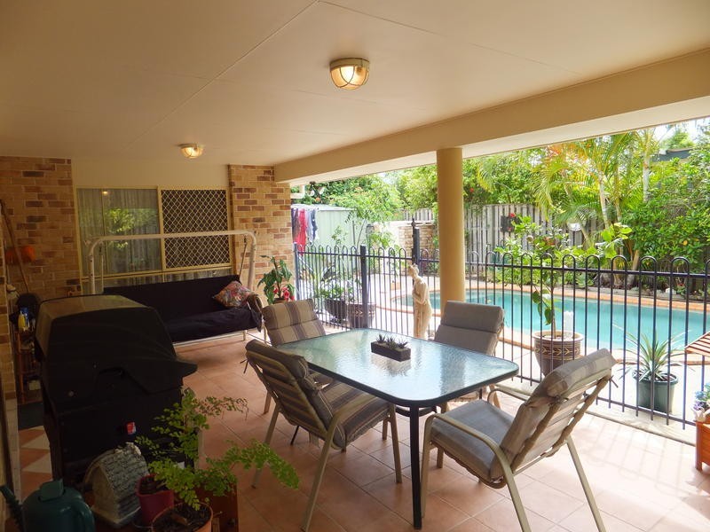 3 Corina Close, Robina QLD 4226