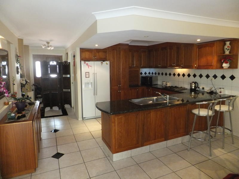 3 Corina Close, Robina QLD 4226