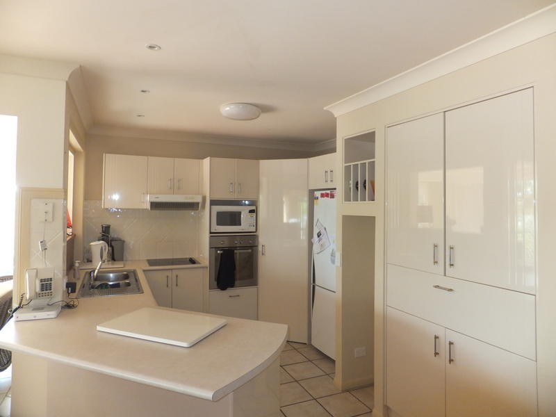 1 Cornell Court, Varsity Lakes QLD 4227