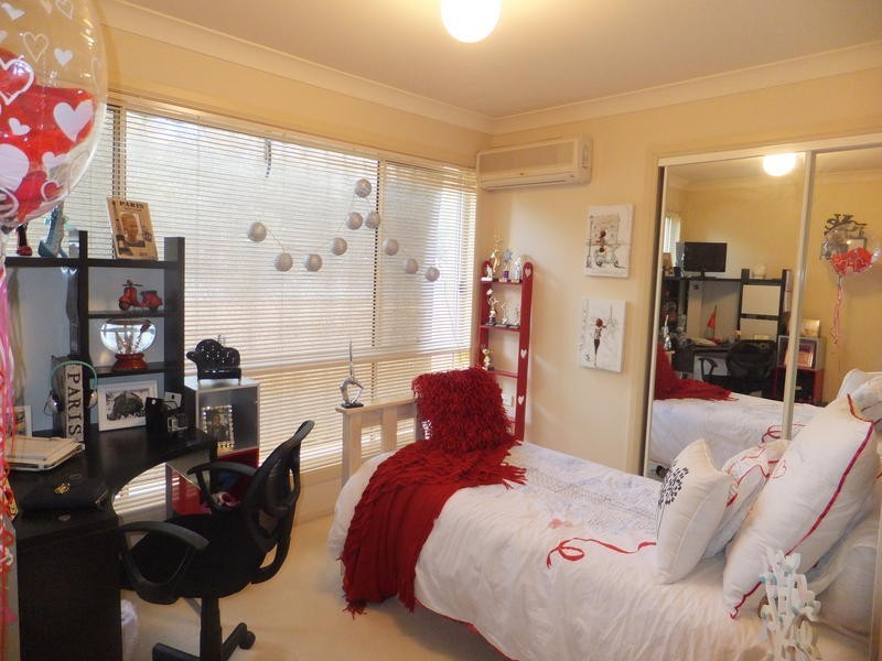 1 Cornell Court, Varsity Lakes QLD 4227