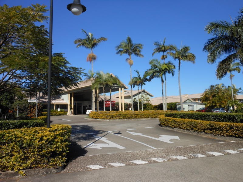 219/ 215 Cottesloe Drive, Mermaid Waters QLD 4218