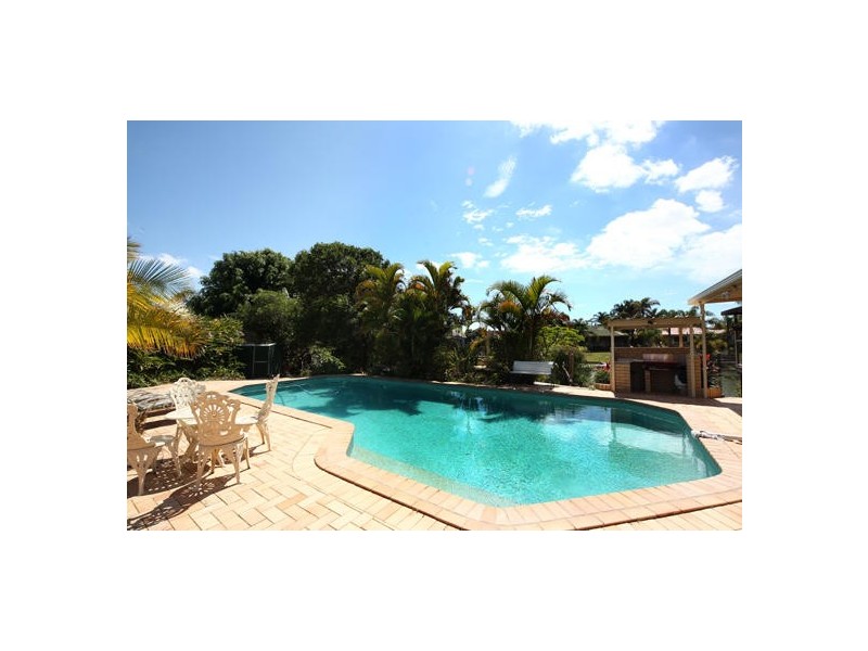 11 Craig Avenue, Carrara QLD 4211
