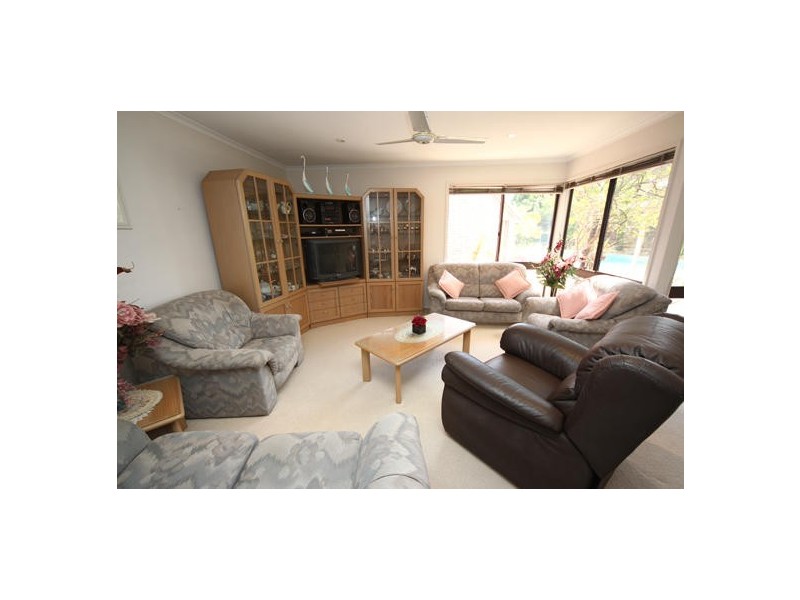 11 Craig Avenue, Carrara QLD 4211
