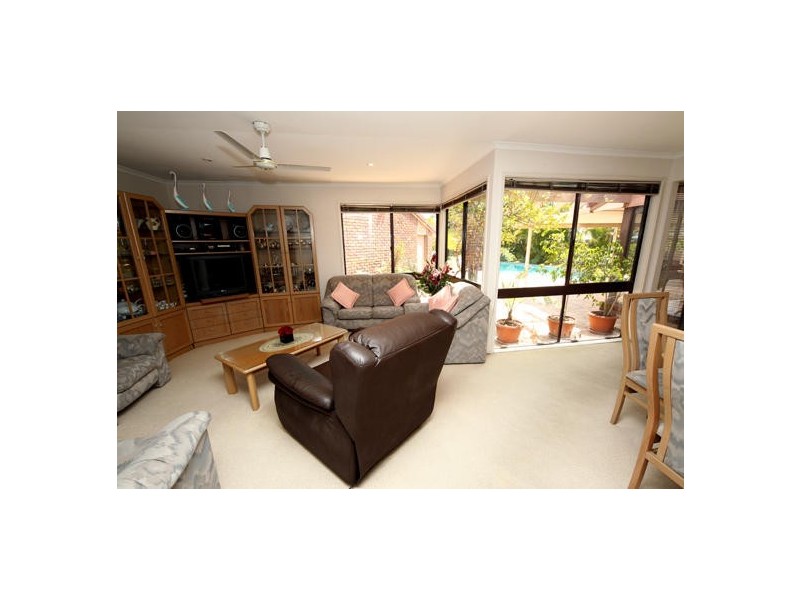 11 Craig Avenue, Carrara QLD 4211