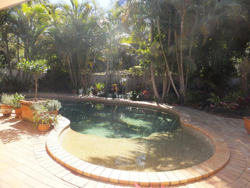 23 Cranbourne Court, Robina QLD 4226