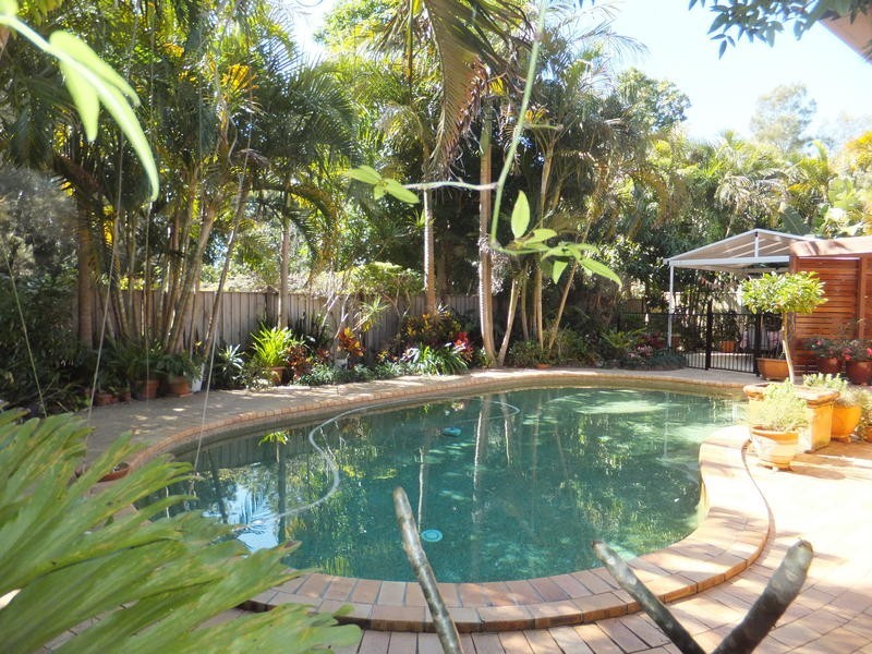 23 Cranbourne Court, Robina QLD 4226