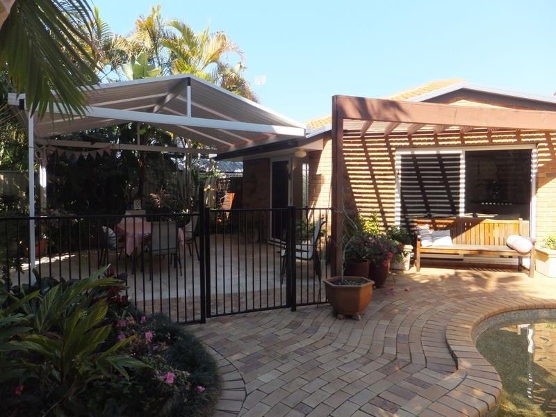 23 Cranbourne Court, Robina QLD 4226