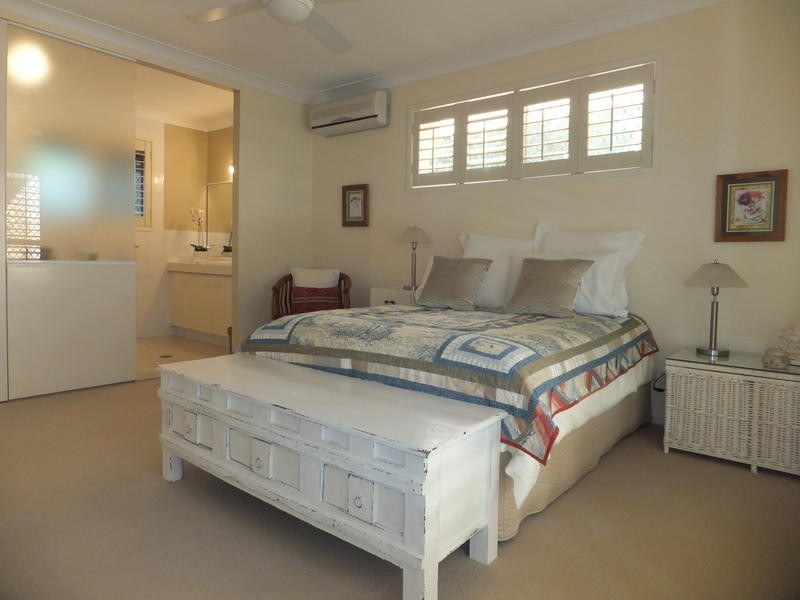 23 Cranbourne Court, Robina QLD 4226