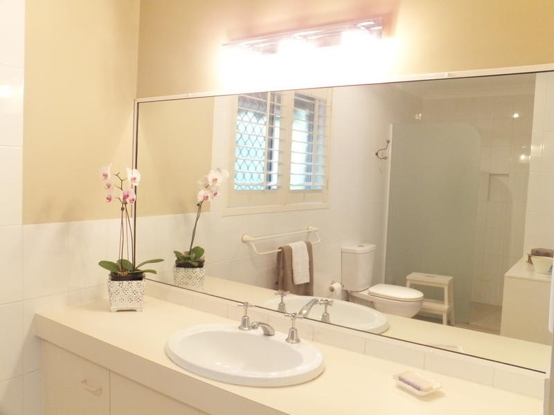 23 Cranbourne Court, Robina QLD 4226