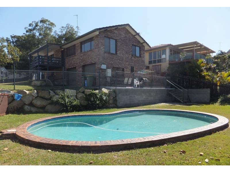 9 Currumburra Road, Ashmore QLD 4214