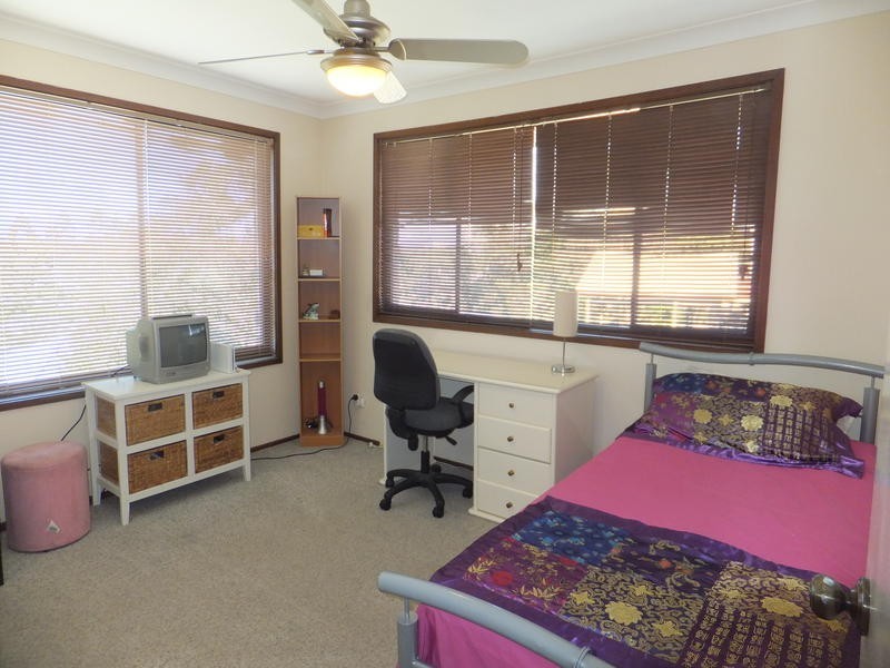 9 Currumburra Road, Ashmore QLD 4214