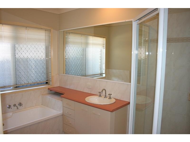 23 Dartmouth Court, Varsity Lakes QLD 4227