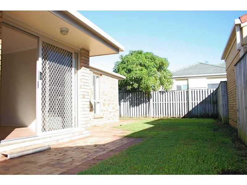 23 Dartmouth Court, Varsity Lakes QLD 4227